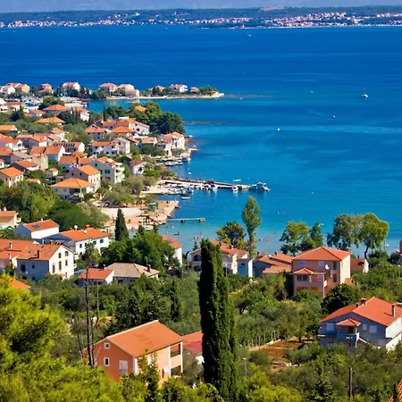 Holiday Mala Luka *